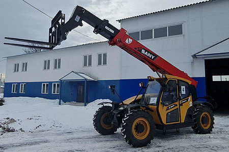 Телескопический погрузчик Sany STH844A Телескопический погрузчик Sany STH844A