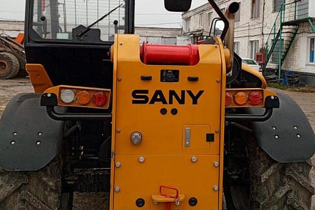 Телескопический погрузчик Sany STH742 Телескопический погрузчик Sany STH742